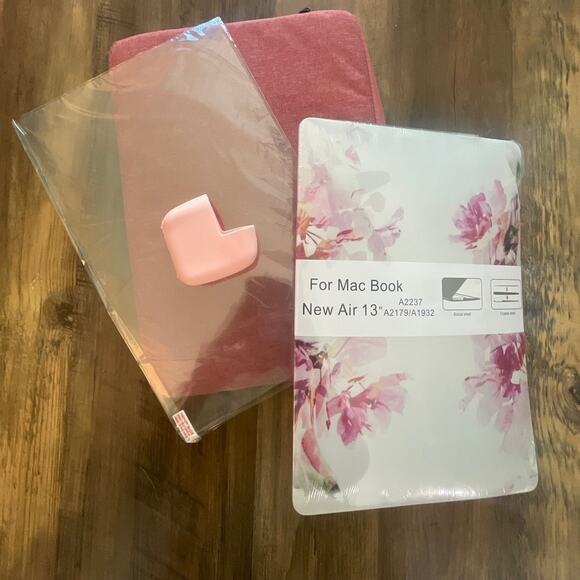 MacBook Air 13” 2018-2020 red soft case with hardshell & charger pack cover - Picture 1 of 5